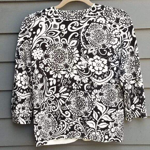 Ann Taylor Factory B/W Boho Print Cardigan Size Medium - Picture 5 of 8